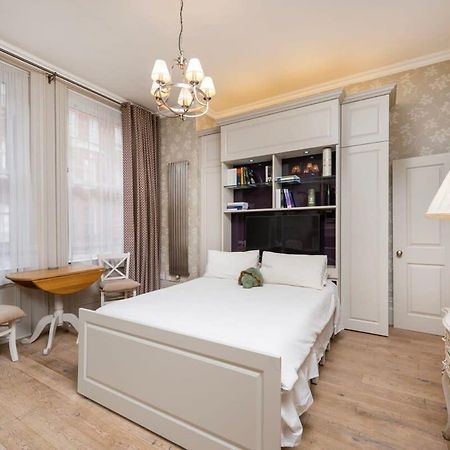 Charming Chelsea Studio Your Cozy Urban Retreat Londýn Exteriér fotografie